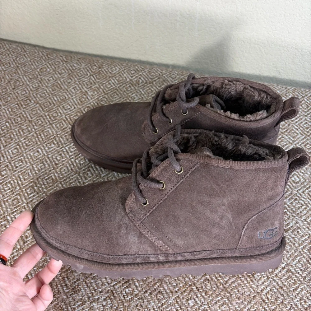 UGG Men's Neumal Chukka Boots Chocolate Brown Suede/Sheepskin Sz 10 Casual Cozy